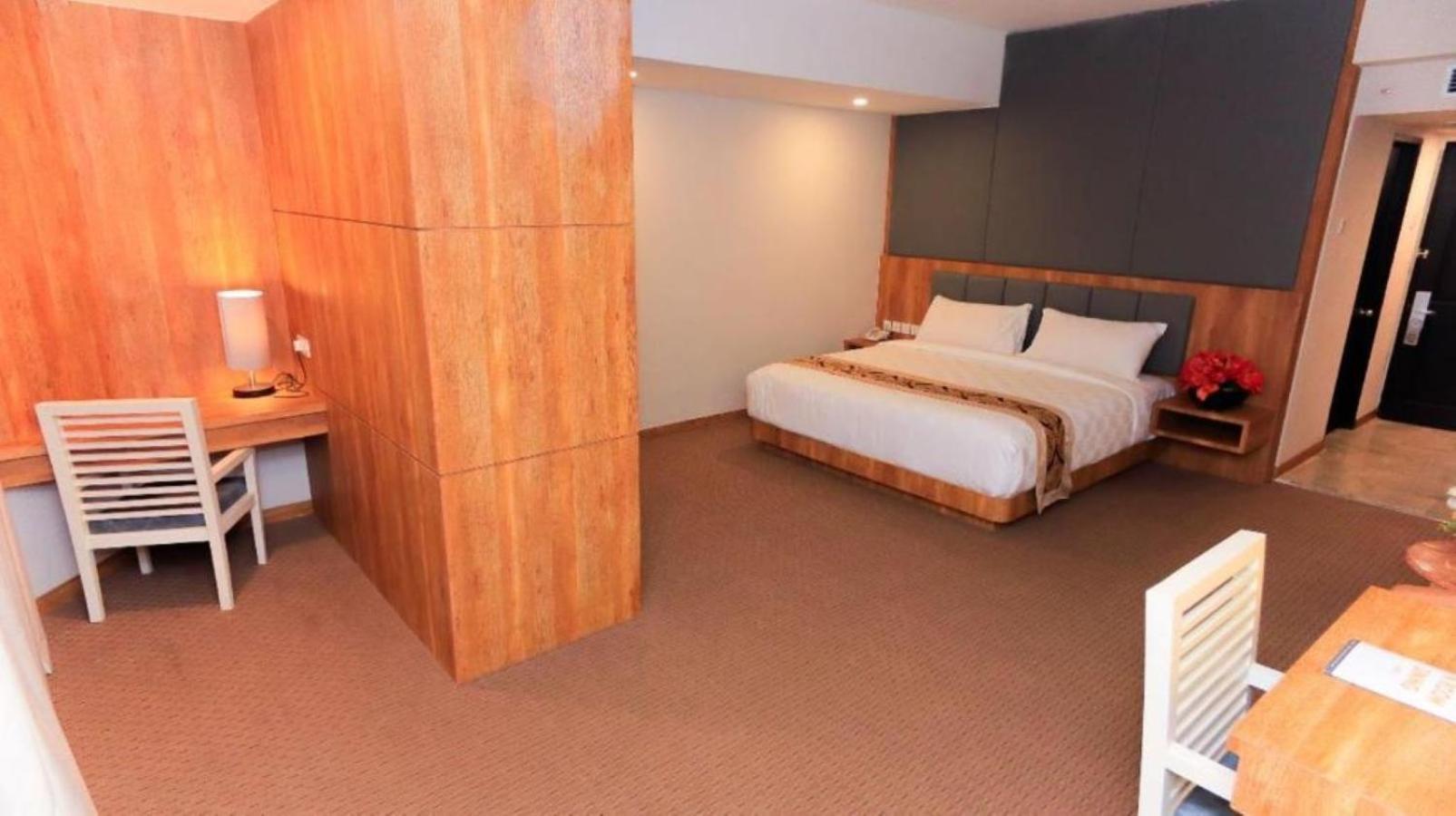 Beverly Hotel Batam Nagoya Exterior foto